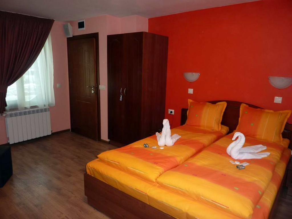 Guest House H Dzhogolanov Koprivștița Exterior foto