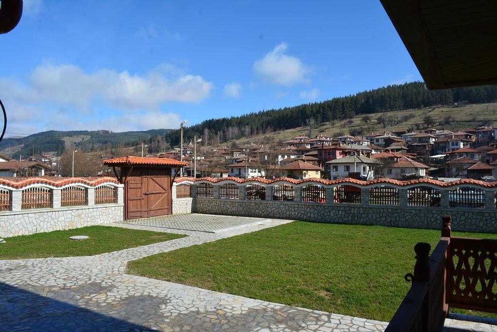 Guest House H Dzhogolanov Koprivștița Exterior foto