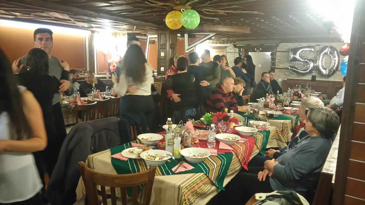 Guest House H Dzhogolanov Koprivștița Exterior foto